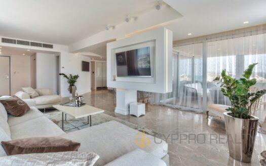 Luxury 4 Bedroom Penthouse in Tourist Area Luxury 4 Bedroom Penthouse in Tourist Area